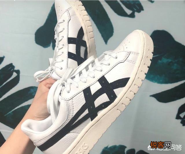 什么牌子的运动鞋好穿？