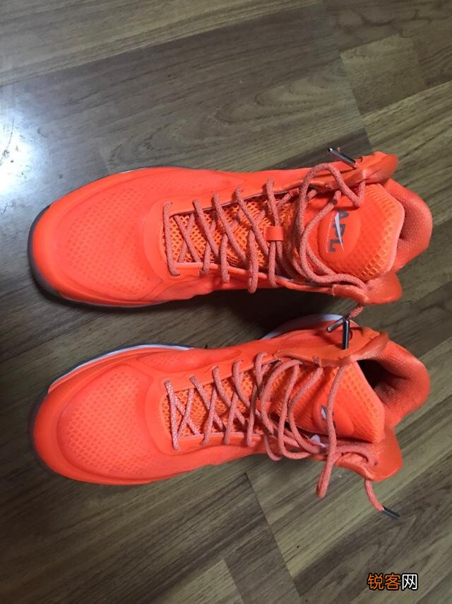 到目前为止穿过最舒服的篮球鞋是哪双？