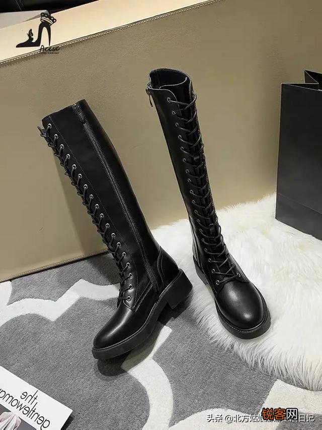 能否请各位懂鞋的朋友帮忙推荐一款鞋？