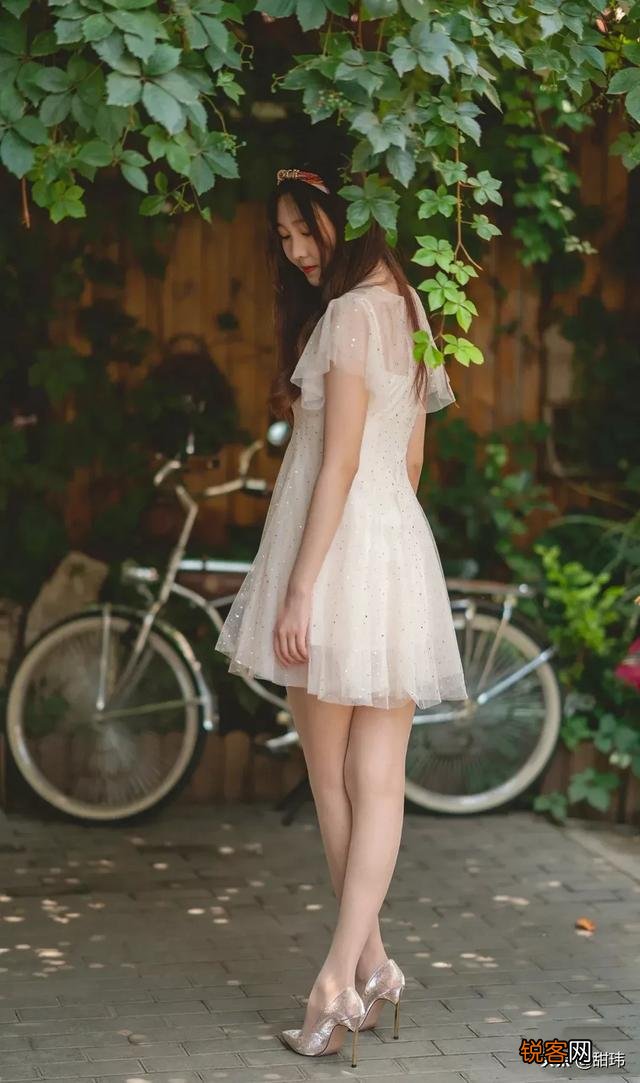 有哪些适合赤脚穿的舒服的鞋子推荐？