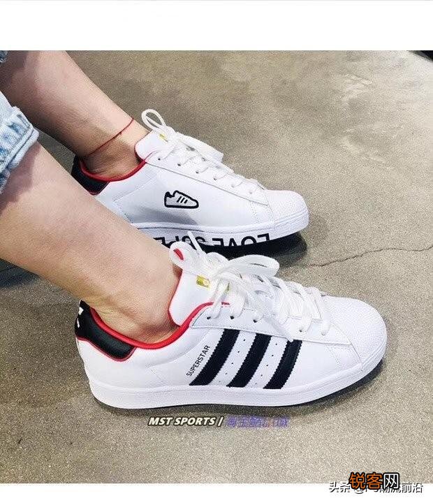 有什么比较舒适的小白鞋、平板鞋推荐？