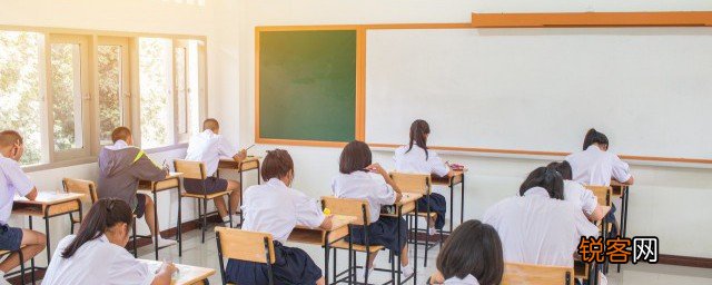 怎样鼓励孩子上课积极发言 如何鼓励孩子上课积极发言