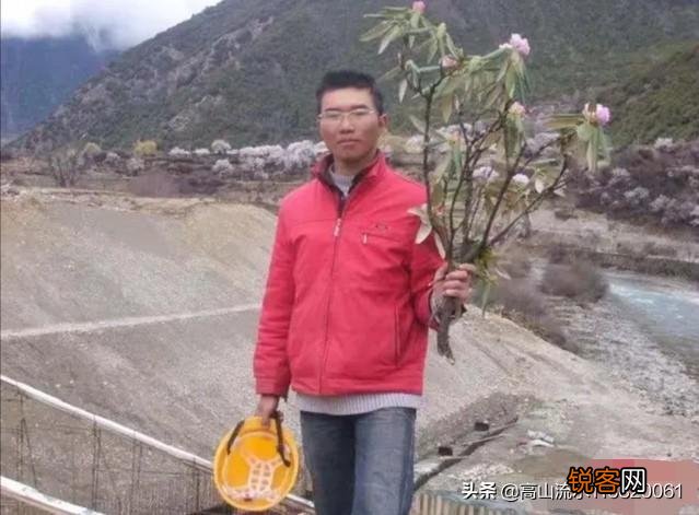 千万富翁带九岁女儿卖冰粉,你怎么看？