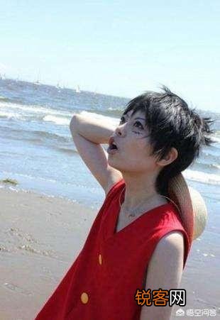有哪些《海贼王》的神还原cosplay？