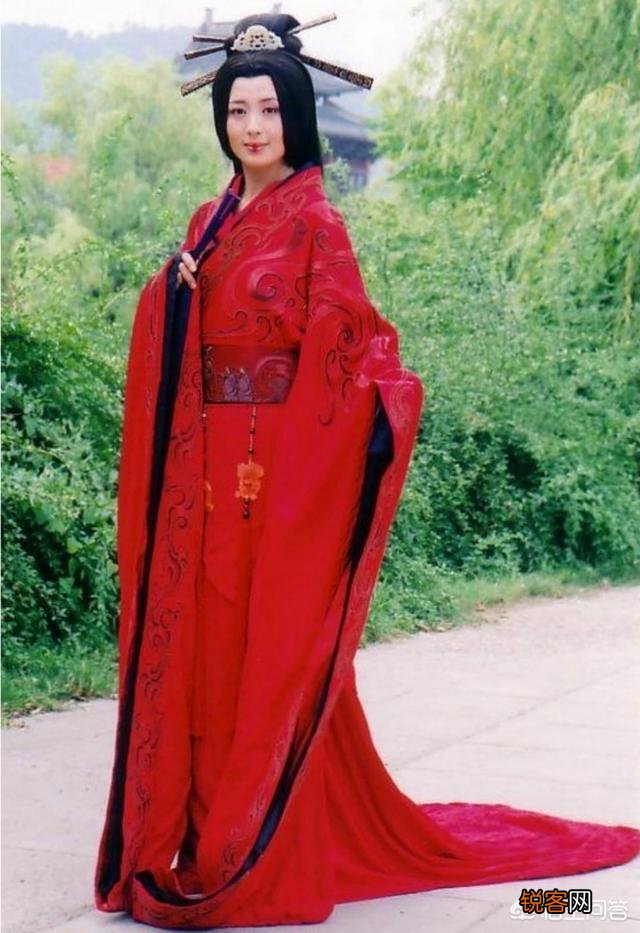 王皇后被废,武则天杀死王皇后,陈阿娇被废卫子夫却不敢杀她,为什么？