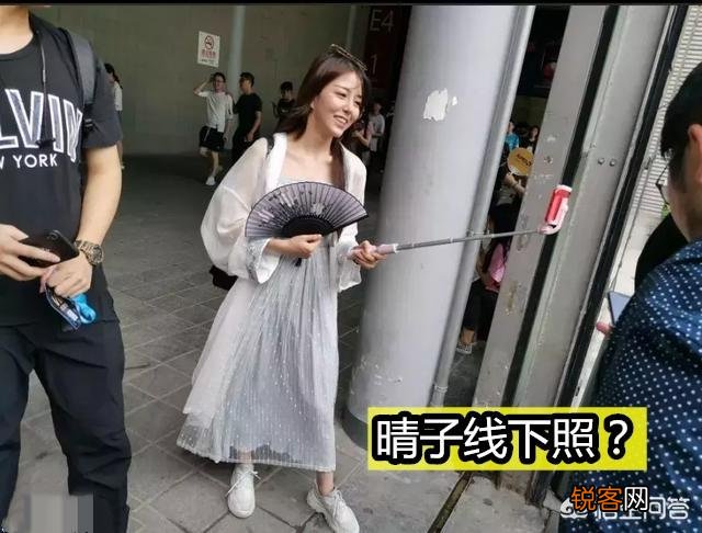女主播晴子“线下照片”曝光,颜值之高获水友称赞：不输女明星,你觉得如何呢？