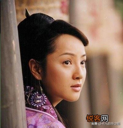 王语嫣养父,钟灵养父钟万仇,这些都是傻子？自己妻子不是清白之身都不知道？