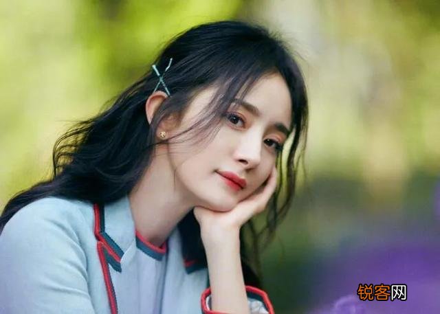有哪些五官精致,肤白貌美的美女明星？
