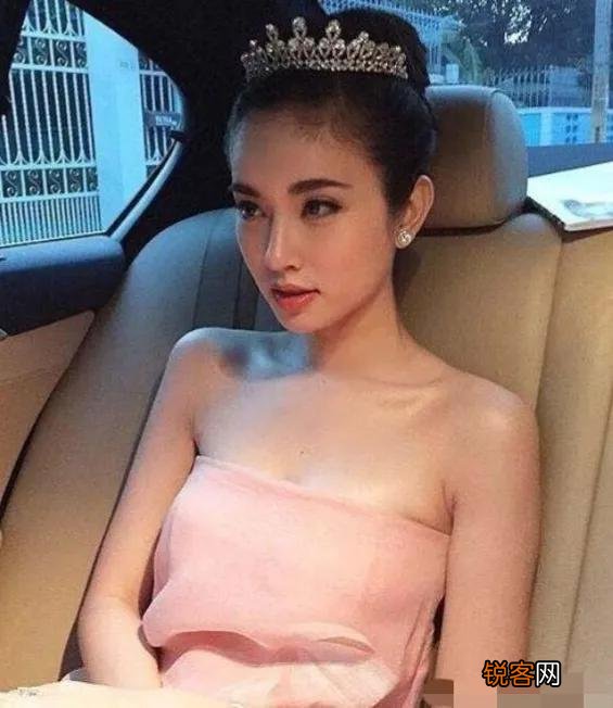 如何区别人妖和女人?