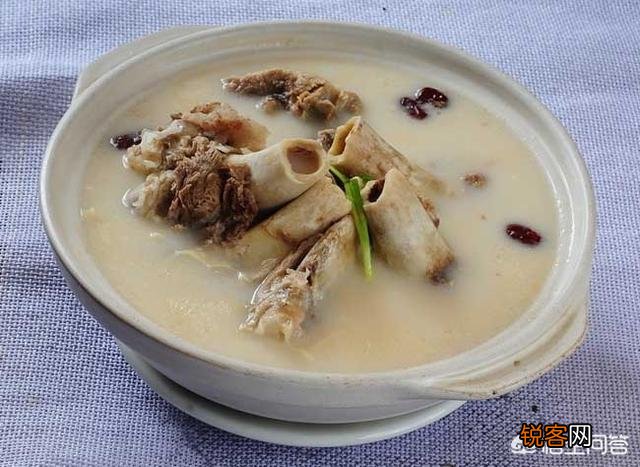 骨头汤是什么骨头做的？