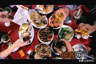 40多岁美女老师,老公因病去世4年了,她想找个人过后半生,她儿子不同意,怎么办？