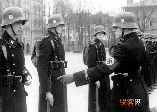 二战时期德国军中上校军衔一般任什么职位？