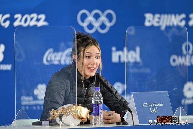 你认为什么样的女人属美女？