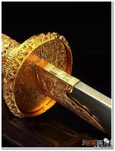 古代战争中,为什么东方军队喜欢用刀而西方骑士都用剑？