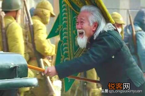 《新世界》关老爷子疯了吗？你怎么看？