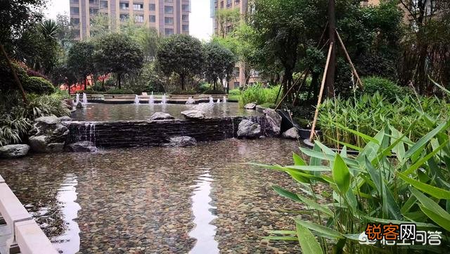 为什么现在有的开发商卖房子,商产权面积80平米,使用面积有120平米,几乎赠送三分之一呢？你觉得这样好吗？
