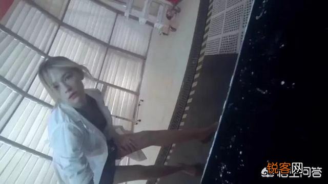 好看的硬核科幻电影有什么推荐的？