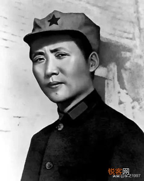古今中外有哪些人可堪称为大军事家？