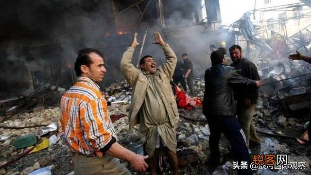 伊拉克发生骚乱,已经导致几百人死亡,人们拿出萨达姆的照片来怀念是后悔了吗？