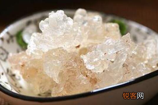 绿色植物雪燕的功效与作用 雪燕哪些人不适合吃