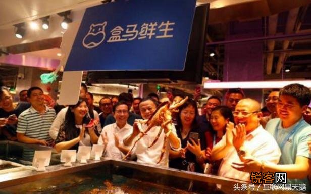 #解码新零售#京东提出无界零售、苏宁提出智慧零售,2017年各大互联网巨头在新零售方面都有哪些布局？