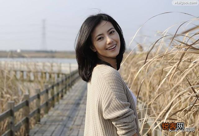 你认为中国目前最美女星50人,都有谁？
