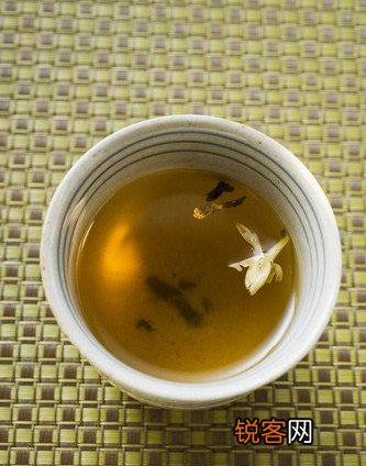 不同的茶该用什么水泡