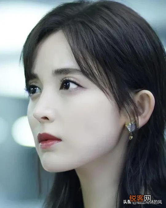 你觉得哪个中国女明星漂亮？