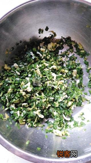 嫩南瓜韭菜盒子的做法