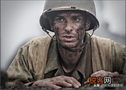 你觉得哪些战争电影可以和《黑鹰坠落》相媲美？为什么？
