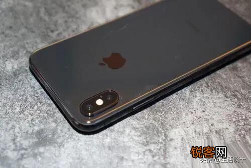 2020年iPhone X跟iPhone 8买哪个好？