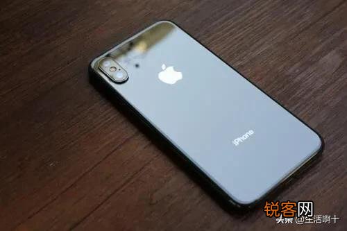 2020年iPhone X跟iPhone 8买哪个好？
