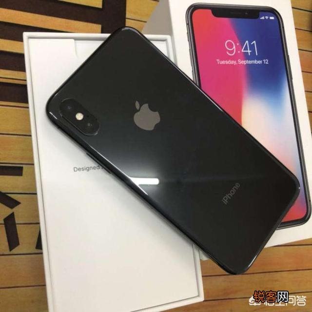 苹果8好还是苹果X好？