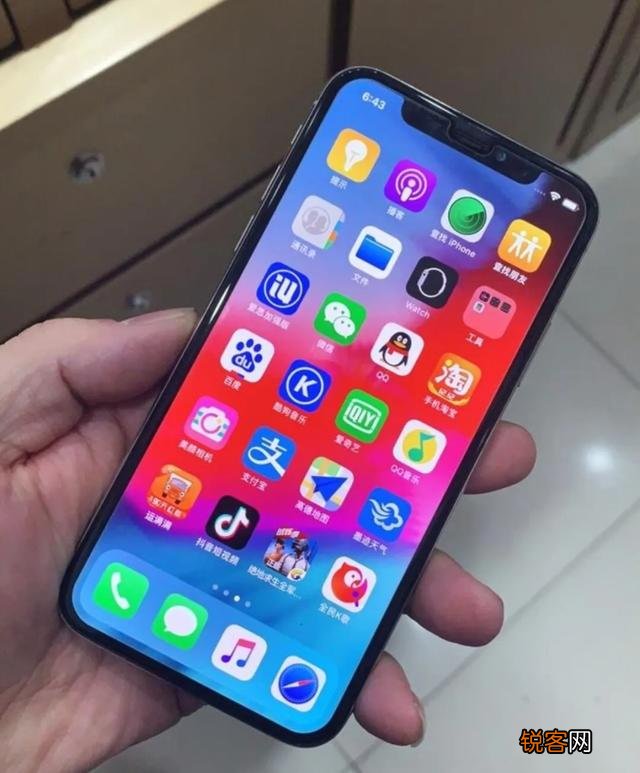 苹果8好还是苹果X好？