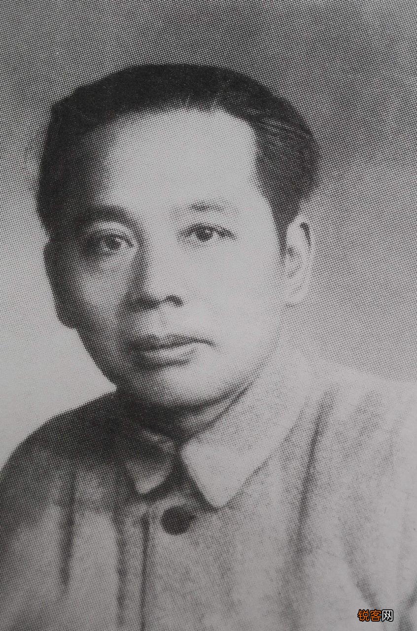 现代史上文笔最好的十位作家 中国当代十大作家是谁