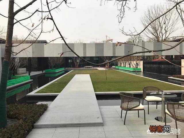 心眼多和小心眼,大气和傻气有什么区别,又有什么联系？