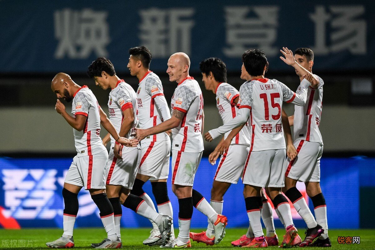 中超：奥斯卡传射 海港3-1深圳队