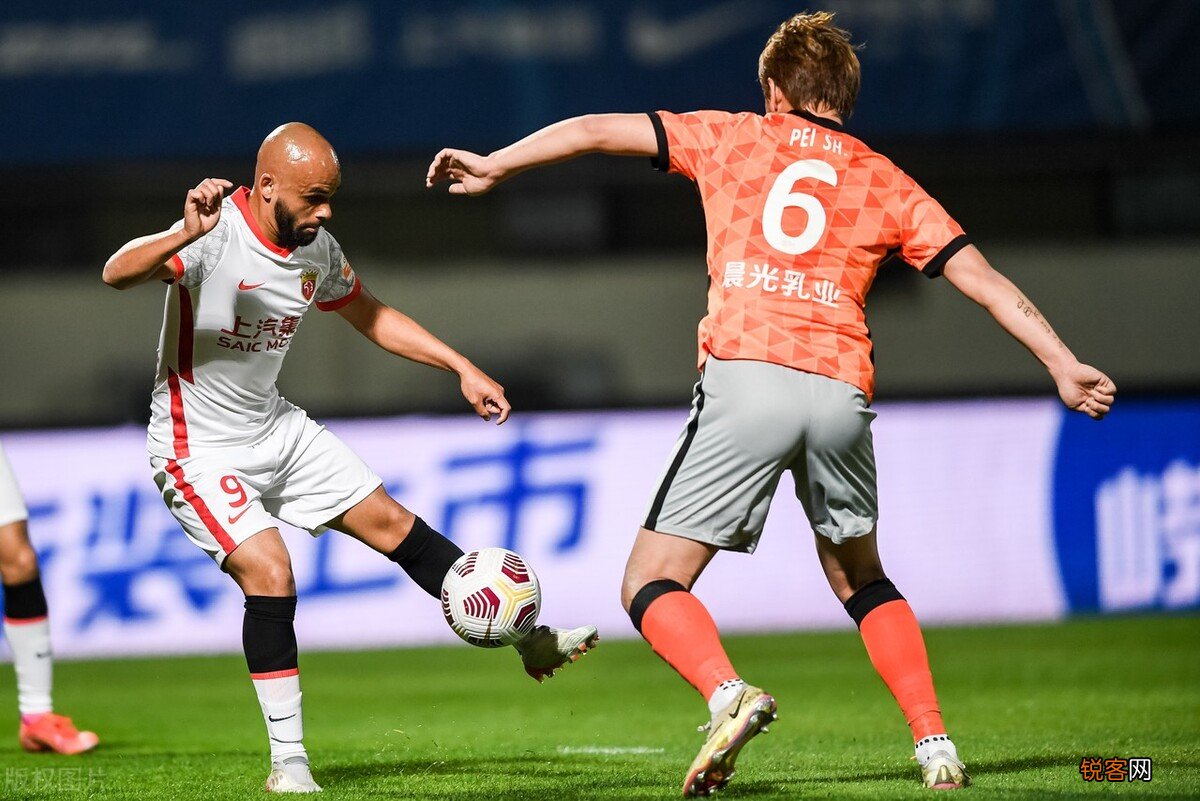 中超：奥斯卡传射 海港3-1深圳队