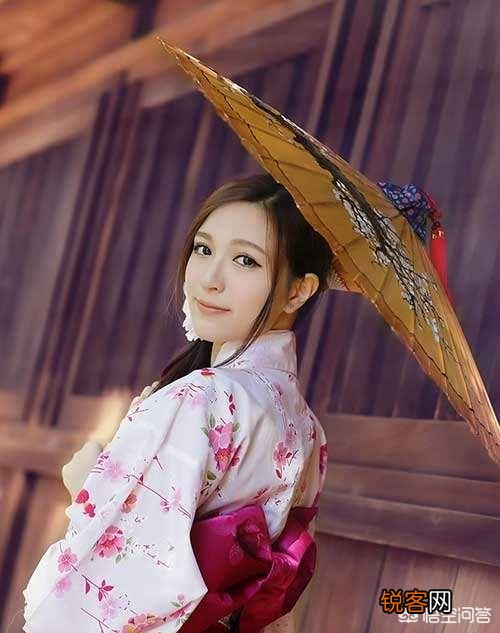 日本性开放,为何反而造成低生育率呢？这符合逻辑吗？