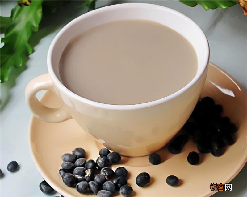 黑豆浆功效与作用 有效降低血液中胆固醇