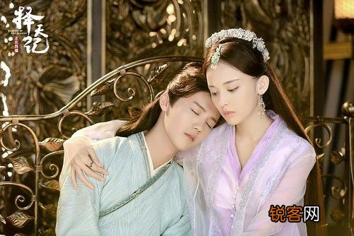 EXO12位成员现状 黄子韬回家继承父业，鹿晗因恋爱打烂一手好牌