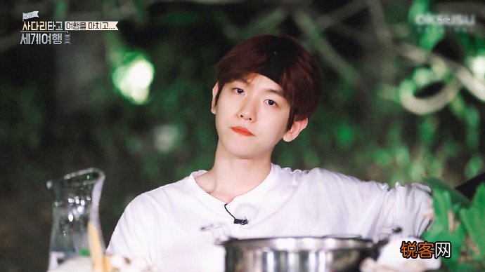 EXO12位成员现状 黄子韬回家继承父业，鹿晗因恋爱打烂一手好牌