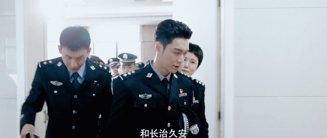 EXO12位成员现状 黄子韬回家继承父业，鹿晗因恋爱打烂一手好牌