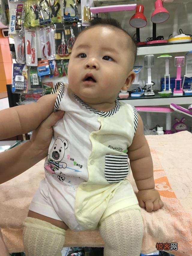 可否请各位宝妈安利一款好的奶粉？