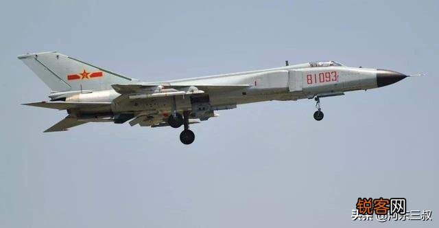 利用歼八高空高速优势能否制作出轻型隐形战机？