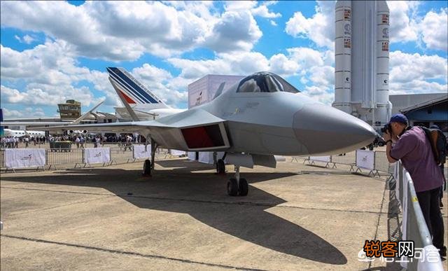 土耳其寻求替代美国的F-35隐形战斗机的工作已准备就绪,报价正在到来！真买苏57？