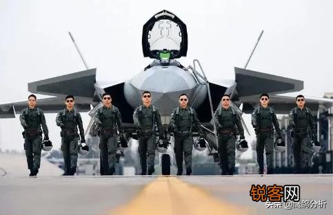 是否可以为隐形飞机配备隐形外挂吊仓,装大型导弹什么的吗？为什么？