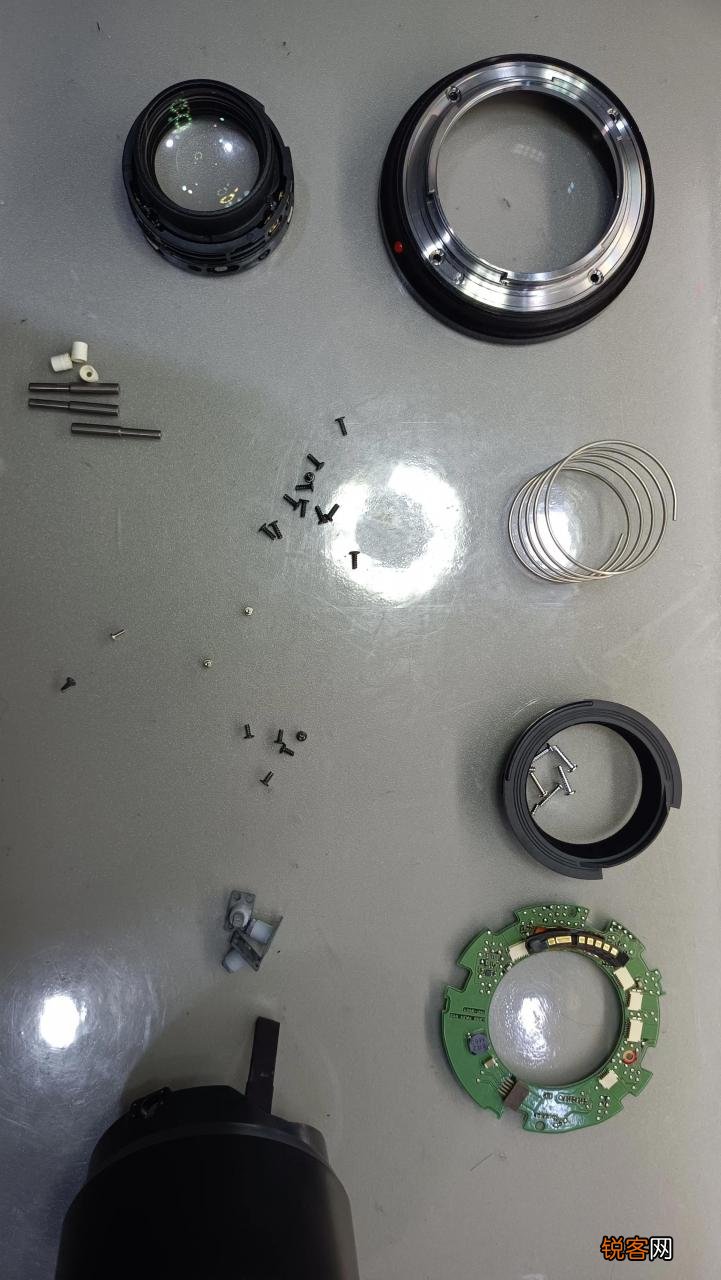 显示错误维修大拆解 佳能24 70二代上市时间和价格