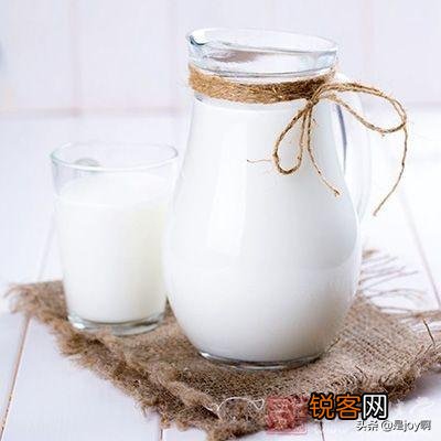 维他奶和纯牛奶,哪个更有营养？