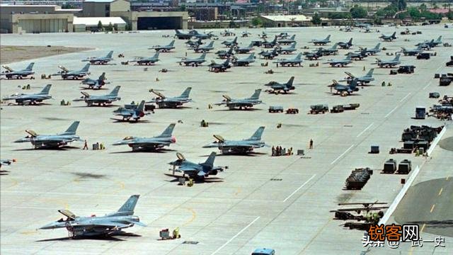 哪些国家拥有海外军事基地？